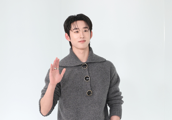 태국 배우 est, 샤넬 포토 행사 참석위해 내한