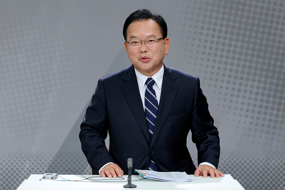 발언하는 김부겸 후보