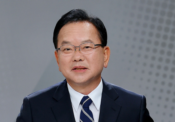 발언하는 김부겸 후보