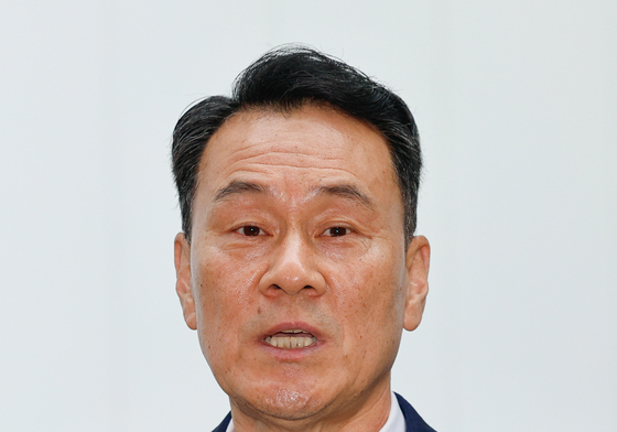김명수 전 합참의장, 12·3 내란 혐의 특검 출석