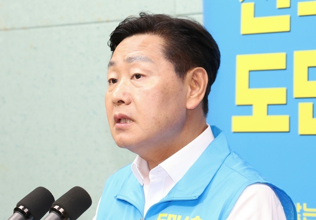 체육·문화·관광 관련 정책 발표하는 김관영 후보