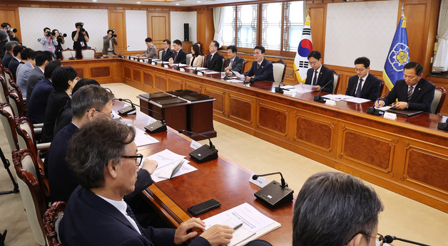 김민석 총리, 대한민국 2045 전략수립위원회 1차 전체회의 주재