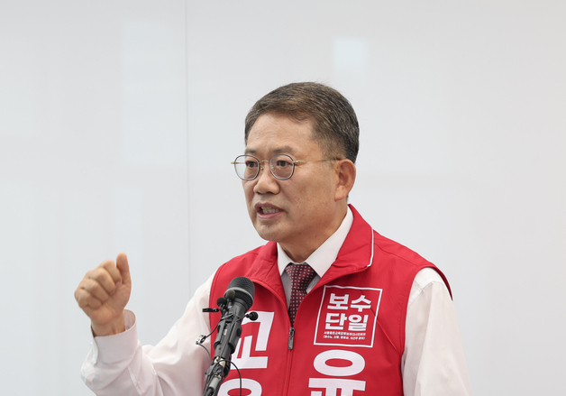 윤호상 "조전혁, '동성애 반대' 현수막 이해 안돼…단일화는 열려 있다"