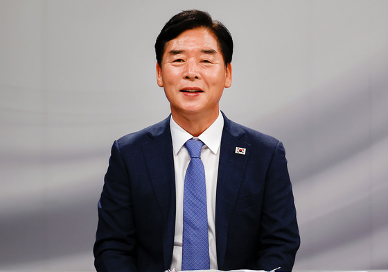 발언하는 오중기 후보