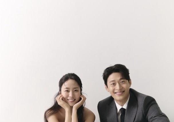 '25일 결혼' 노수산나♥오동민, 반려견과 함께 한 웨딩화보 공개 [N샷]