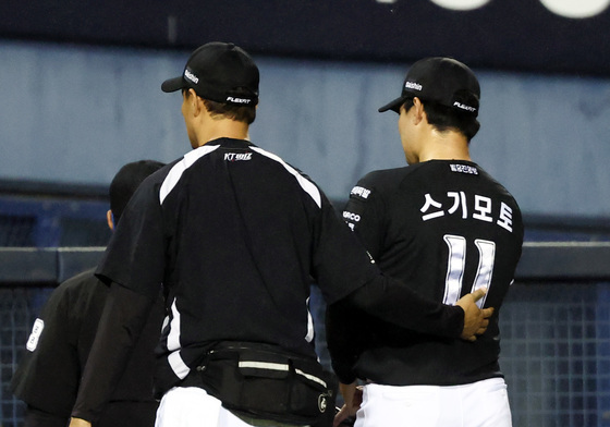 부상으로 마운트 떠나는 스기모토