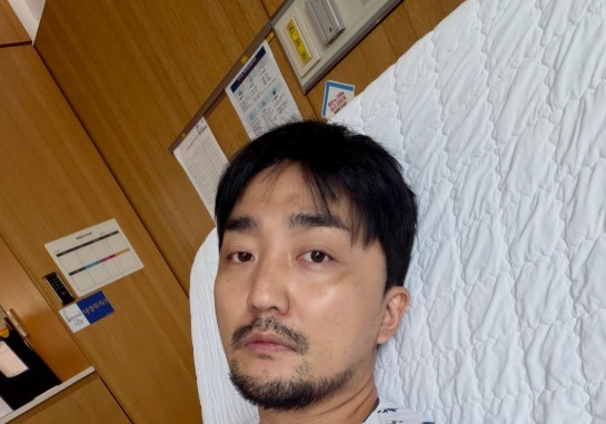 유병재, 입원 중인 모습 공개…"담낭절제술, 무사히 마쳐"