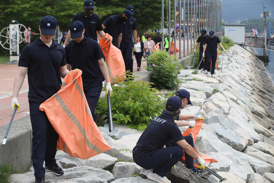 해군지해기지사령부, 민·관·군 합동 해양환경 정화활동