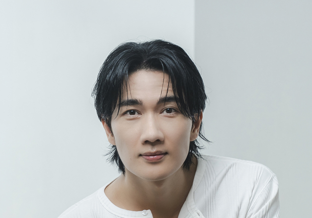 '극내향인' 엄태구, 수줍은 깜짝 고백 "말 많아져…로커 도전하고파" [N인터뷰]