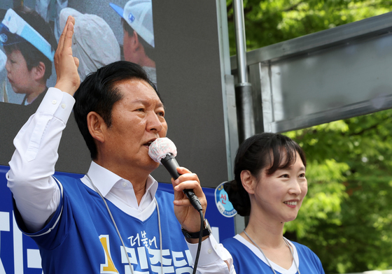 與 "힘 있는 여당" 득표전…'서울·경북' 정청래 '대구·전북' 한병도(종합)