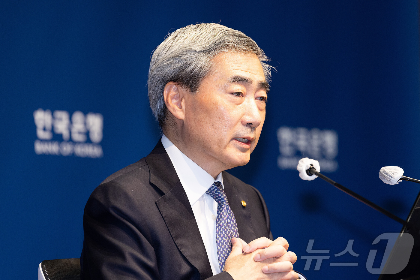 (서울=뉴스1) 사진공동취재단 = 신현송 한국은행 총재가 28일 서울 중구 한국은행 본관에서 열린 통화정책방향 기자간담회에서 발언하고 있다. 2026.5.28/뉴스1
