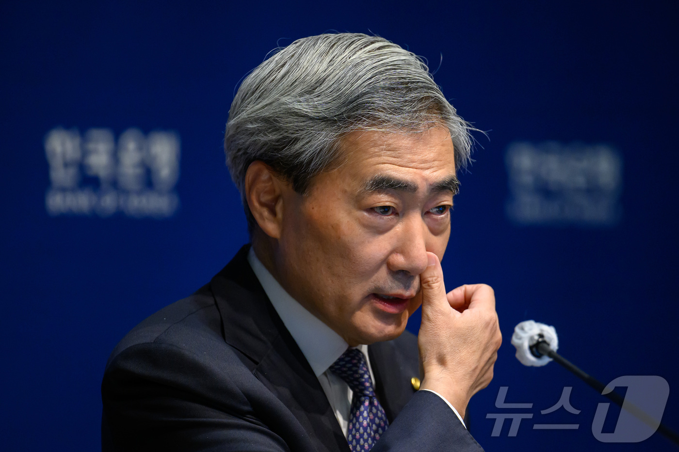 (서울=뉴스1) 사진공동취재단 = 신현송 한국은행 총재가 28일 서울 중구 한국은행 본관에서 열린 통화정책방향 기자간담회에서 발언하고 있다. 2026.5.28/뉴스1