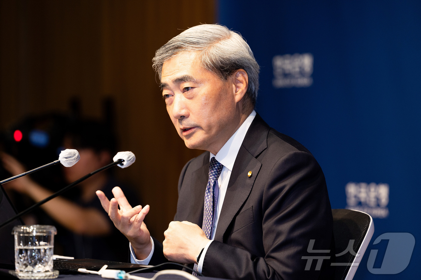 (서울=뉴스1) 사진공동취재단 = 신현송 한국은행 총재가 28일 서울 중구 한국은행 본관에서 열린 통화정책방향 기자간담회에서 발언하고 있다. 2026.5.28/뉴스1
