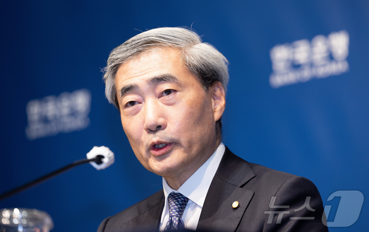(서울=뉴스1) 사진공동취재단 = 신현송 한국은행 총재가 28일 서울 중구 한국은행 본관에서 열린 통화정책방향 기자간담회에서 발언하고 있다. 2026.5.28/뉴스1
