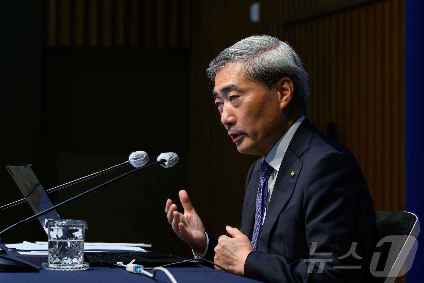 (서울=뉴스1) 사진공동취재단 = 신현송 한국은행 총재가 28일 서울 중구 한국은행 본관에서 열린 통화정책방향 기자간담회에서 발언하고 있다. 2026.5.28/뉴스1