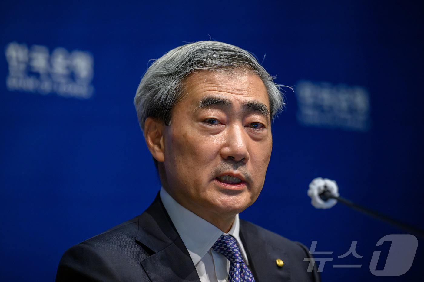 (서울=뉴스1) 사진공동취재단 = 신현송 한국은행 총재가 28일 서울 중구 한국은행 본관에서 열린 통화정책방향 기자간담회에서 발언하고 있다. 2026.5.28/뉴스1
