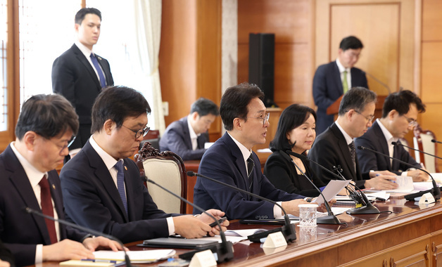 金총리 "데이터 결합이 혁신 출발점…부처 칸막이 넘어야"