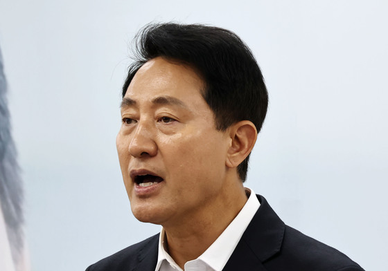 기자간담회 하는 오세훈 후보