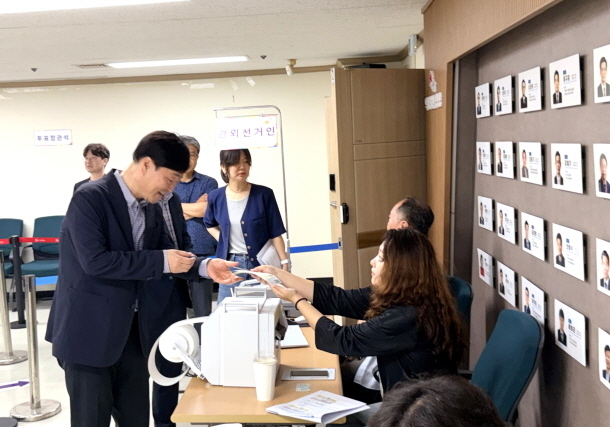 윤동욱 전주시부시장, 사전투표 준비상황 점검 "선거업무 수행에 만전"