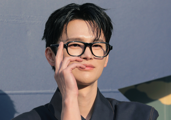 서인국, 근사한 눈빛