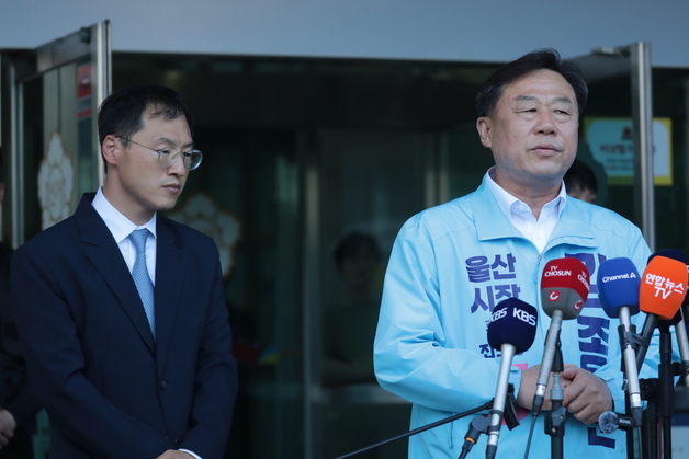 민주-진보당, 울산시장 후보 김상욱으로 단일화