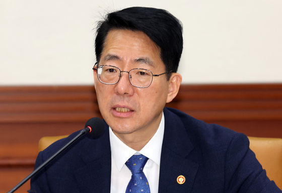 황종우 해수장관, 부산 오륙도 예인선 전복에 "인명구조에 최선 다할 것"