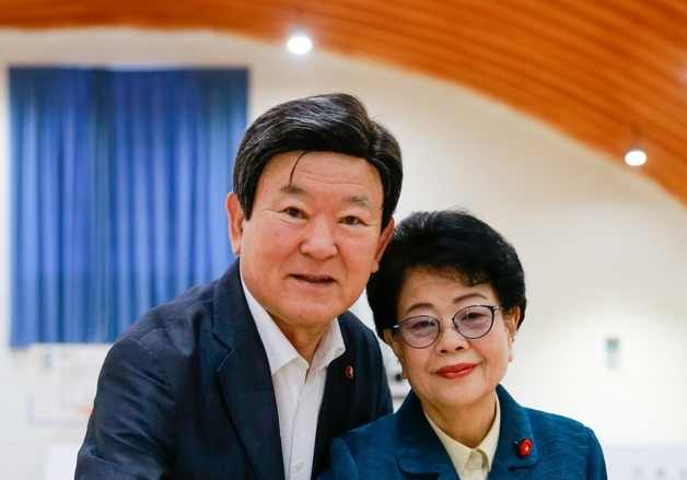 사전투표하는 김광수 제주도교육감 후보