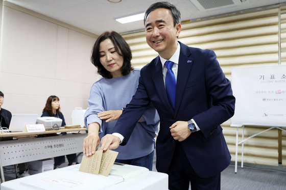 투표 마친 임문영 광산을 국회의원 보궐선거 후보
