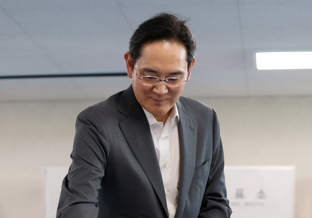 소중한 한표 행사하는 이재용 삼성전자 회장