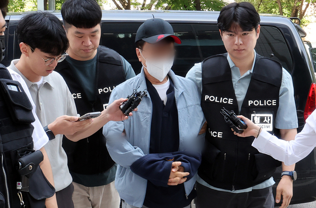 'LG전자 마곡센터 칼부림' 60대 남성 영장실질심사 출석