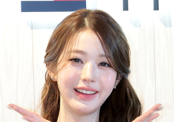 장원영, 키스