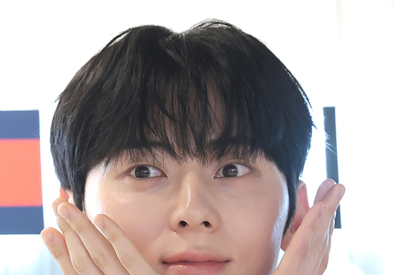 황민현, 꽃