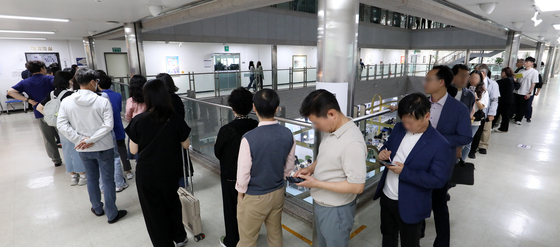 [사전투표] 울산 첫날 10.92%…지난 지선보다 1.37%p↑(종합)