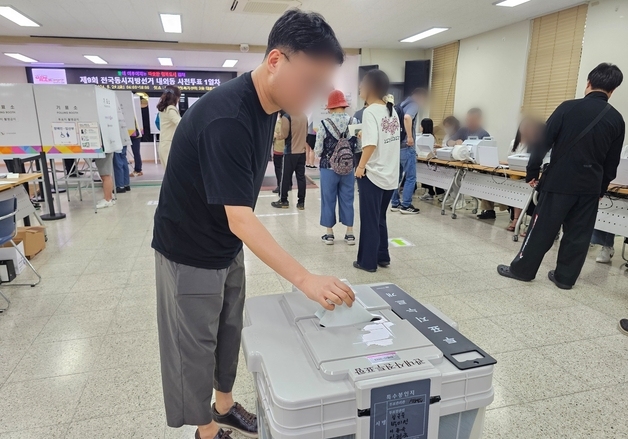 [사전투표] 경남 오후 4시 투표율 9.84%…지난 지선보다 1.16%p↑