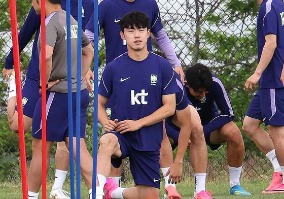 가볍게 몸 푸는 이기혁