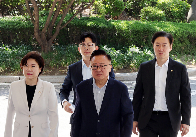 국민의힘 행안위원, 서울경찰청 항의 방문… "서울시 압색 정치적 의도"