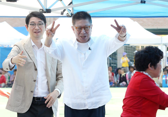박형준 후보 '기호 2번입니다'