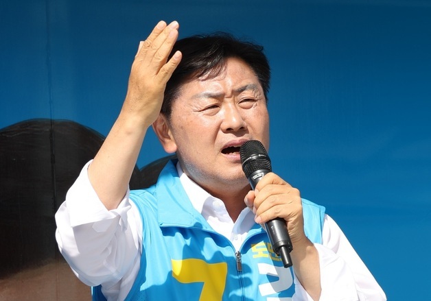 지지 호소하는 김관영 후보