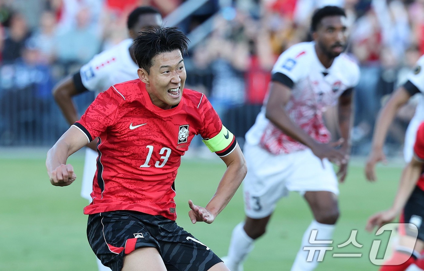 (프로보(유타주)=뉴스1) 임세영 기자 = 대한민국 축구대표팀 손흥민이 30일(현지시간) 미국 유타주 솔트레이크시티 브리검 영 대학교 BYU 사우스필드 경기장에서 2026 국제축구 …