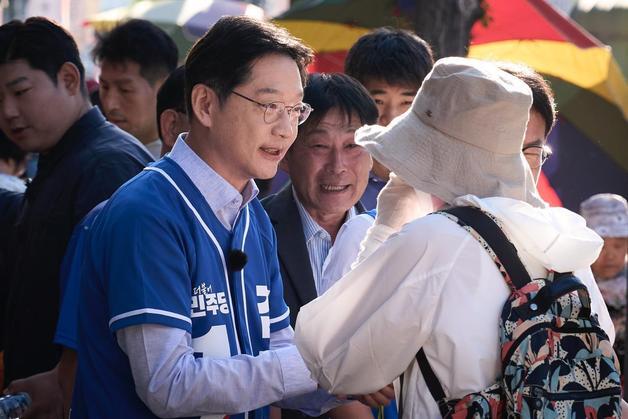 '초박빙' 김경수·박완수, 마지막 주말 총력전…창원·김해서 집중 유세