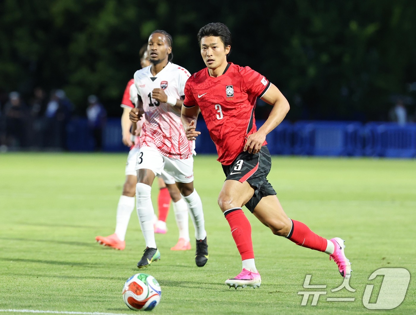 (프로보(유타주)=뉴스1) 임세영 기자 = 대한민국 축구대표팀 조규성이 30일(현지시간) 미국 유타주 솔트레이크시티 브리검 영 대학교 BYU 사우스필드 경기장에서 2026 국제축구 …