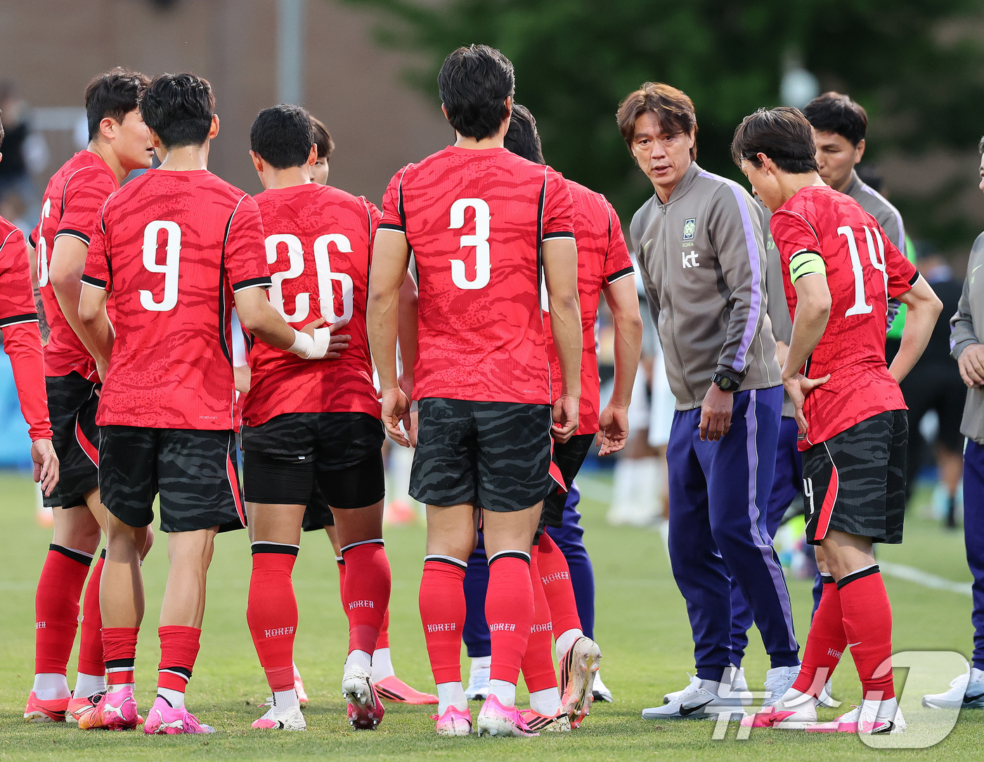 (프로보(유타주)=뉴스1) 임세영 기자 = 홍명보 대한민국 축구대표팀 감독이 30일(현지시간) 미국 유타주 솔트레이크시티 브리검 영 대학교 BYU 사우스필드 경기장에서 2026 국 …