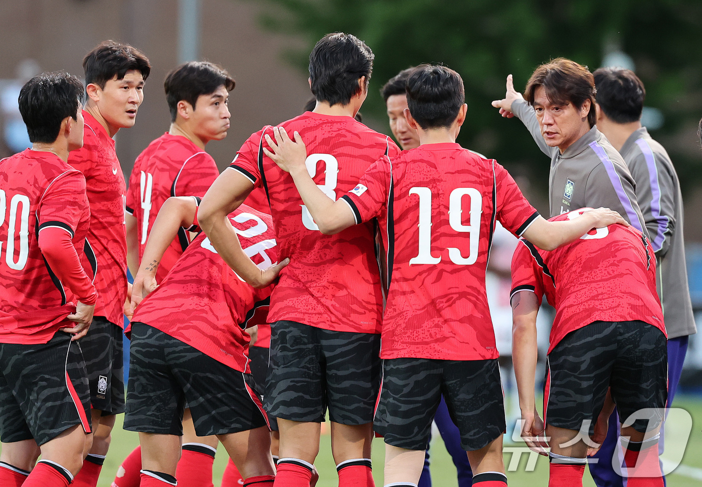 (프로보(유타주)=뉴스1) 임세영 기자 = 홍명보 대한민국 축구대표팀 감독이 30일(현지시간) 미국 유타주 솔트레이크시티 브리검 영 대학교 BYU 사우스필드 경기장에서 2026 국 …