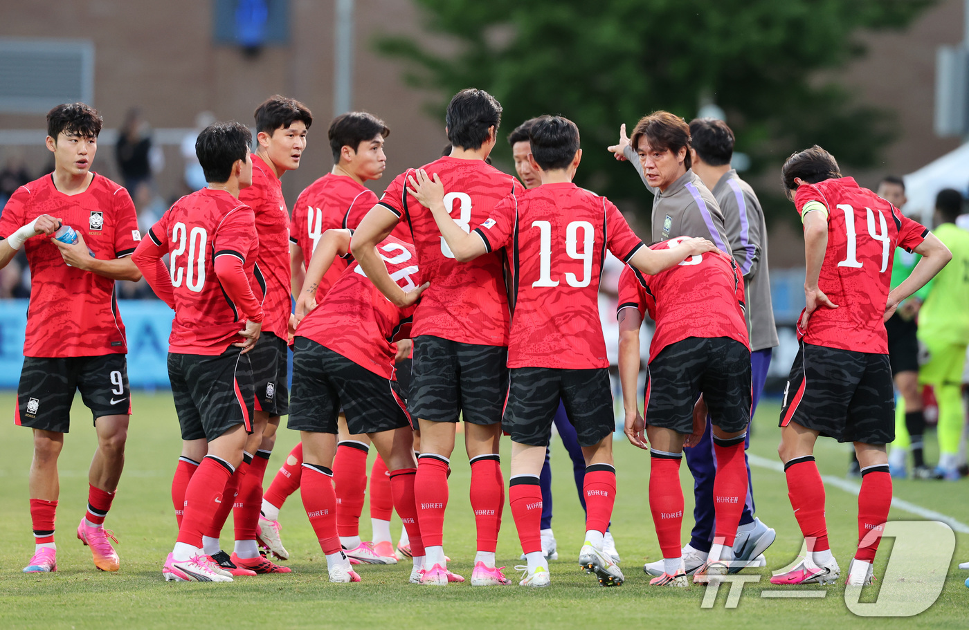 (프로보(유타주)=뉴스1) 임세영 기자 = 홍명보 대한민국 축구대표팀 감독이 30일(현지시간) 미국 유타주 솔트레이크시티 브리검 영 대학교 BYU 사우스필드 경기장에서 2026 국 …