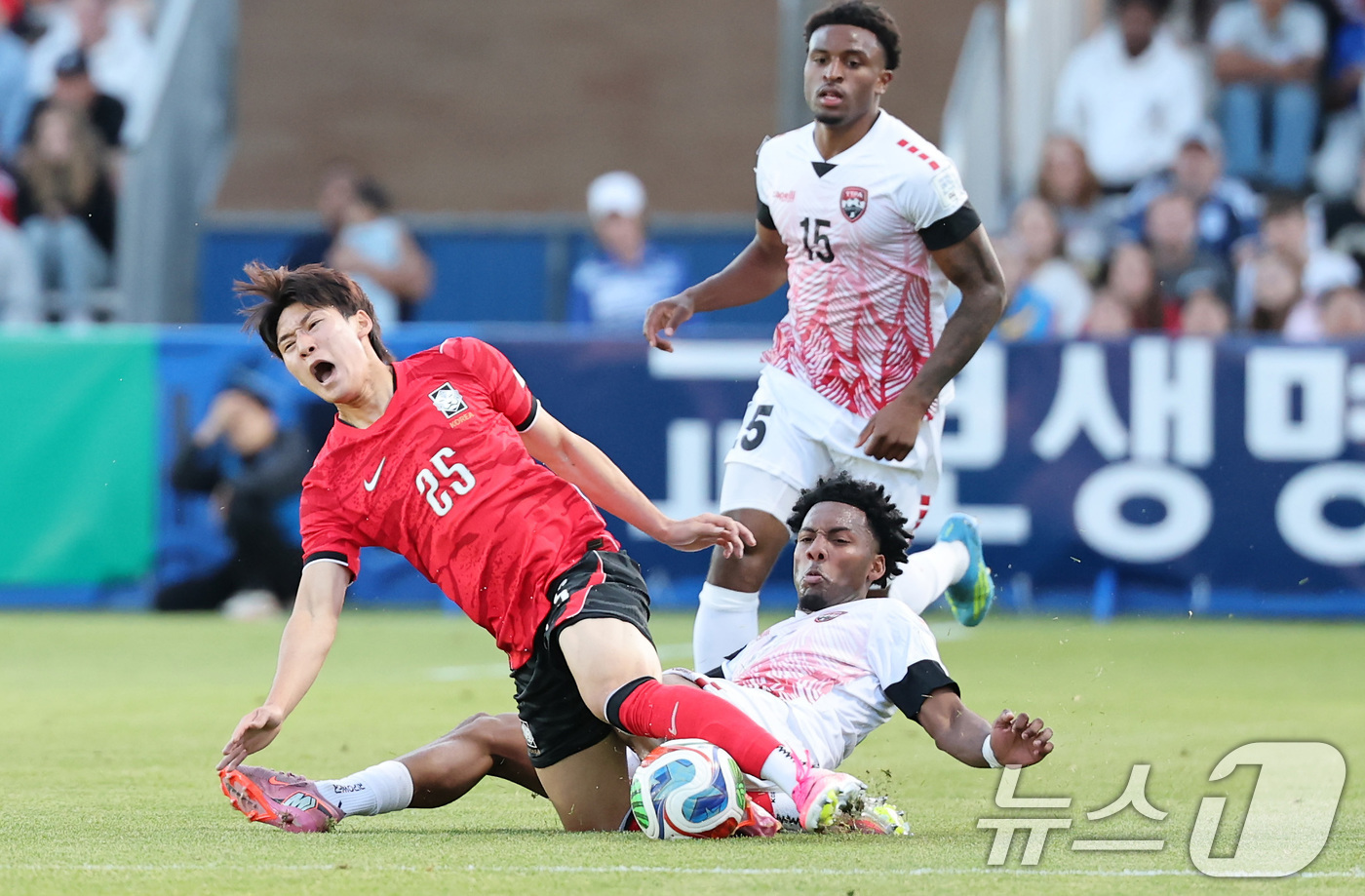 (프로보(유타주)=뉴스1) 임세영 기자 = 대한민국 축구대표팀 배준호가 30일(현지시간) 미국 유타주 솔트레이크시티 브리검 영 대학교 BYU 사우스필드 경기장에서 2026 국제축구 …