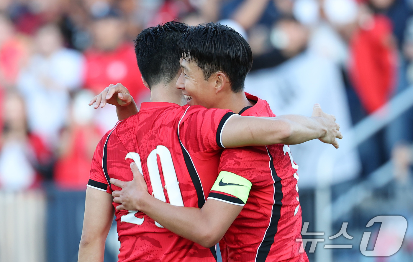 (프로보(유타주)=뉴스1) 임세영 기자 = 대한민국 축구대표팀 손흥민이 30일(현지시간) 미국 유타주 솔트레이크시티 브리검 영 대학교 BYU 사우스필드 경기장에서 2026 국제축구 …