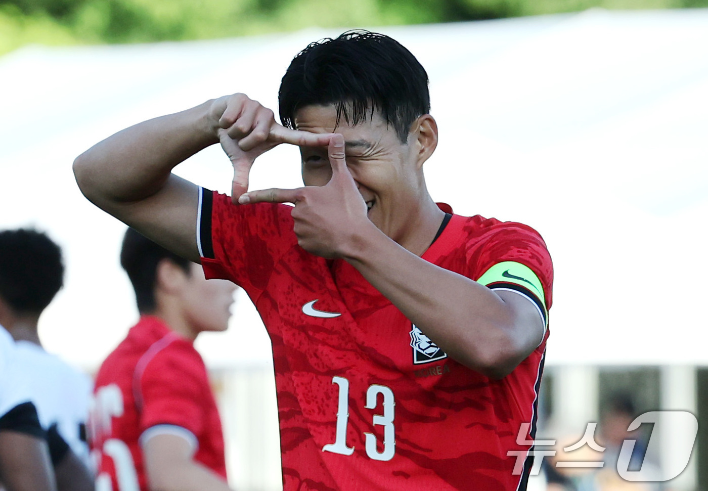 (프로보(유타주)=뉴스1) 임세영 기자 = 대한민국 축구대표팀 손흥민이 30일(현지시간) 미국 유타주 솔트레이크시티 브리검 영 대학교 BYU 사우스필드 경기장에서 2026 국제축구 …