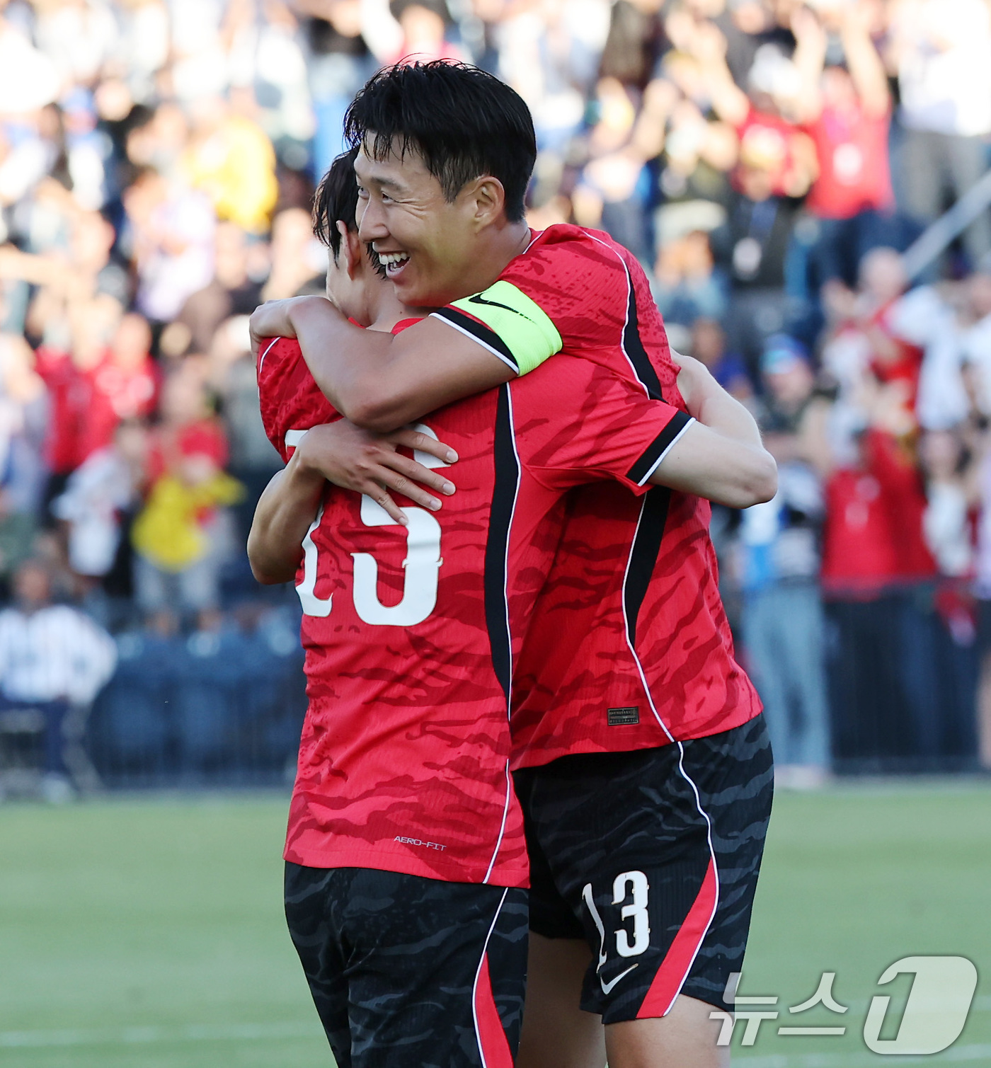 (프로보(유타주)=뉴스1) 임세영 기자 = 대한민국 축구대표팀 손흥민이 30일(현지시간) 미국 유타주 솔트레이크시티 브리검 영 대학교 BYU 사우스필드 경기장에서 2026 국제축구 …