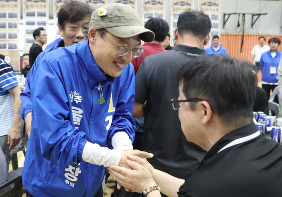 지지 호소하는 김상욱