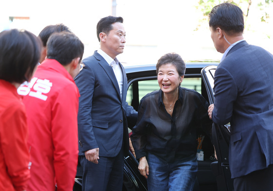 서문시장 찾은 박근혜 전 대통령